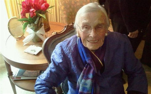 101-летняя Флоренс Детлор – старейший пользователь Facebook
