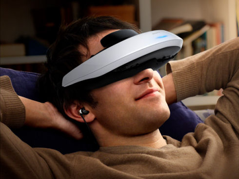 Презентация Sony HMZ-T2 на выставке IFA 2012