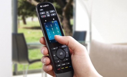 Harmony Touch - сенсорный пульт ДУ от Logitech