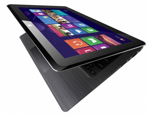 ASUS TAICHI с двусторонним дисплеем поступит в продажу в ноябре
