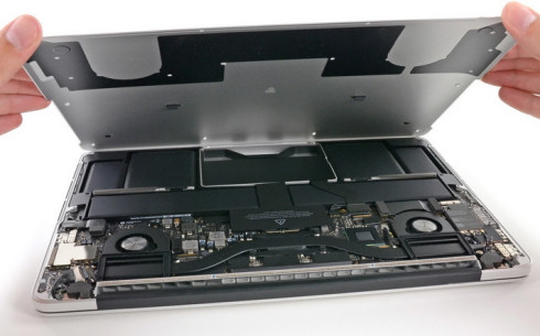MacBook Pro 13,3: чинить нельзя, выбрасывать…