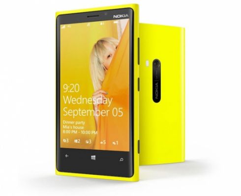 Продажи Nokia Lumia 920 в России провалились