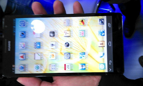 Huawei Ascend Mate с дисплеем 6,1 дюйма