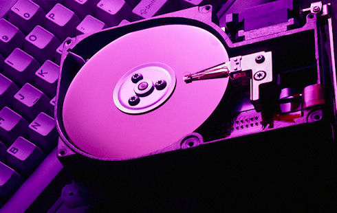 Жесткие диски дешевеют, а SSD переходят в наступление