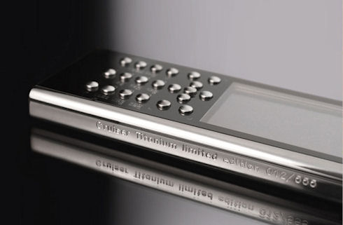 Gresso создала титановый телефон Cruiser Titanium