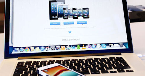 Apple предупреждает об опасности джейлбрейка