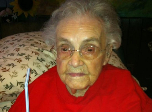 104-летняя женщина не смогла зарегистрировать в Facebook