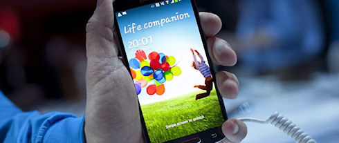 Samsung обещает оптимизировать память Galaxy S IV