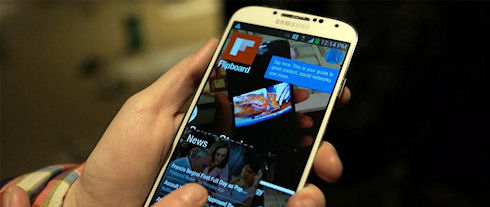 Samsung Galaxy S IV назвали лучшим смартфоном