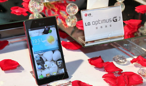 LG Optimus GJ не боится пыли и воды