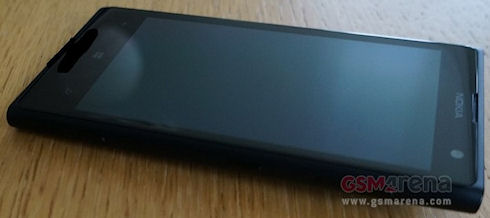 Первые фото Nokia EOS с 41-мегапиксельной камерой