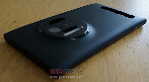 Первые фото Nokia EOS с 41-мегапиксельной камерой