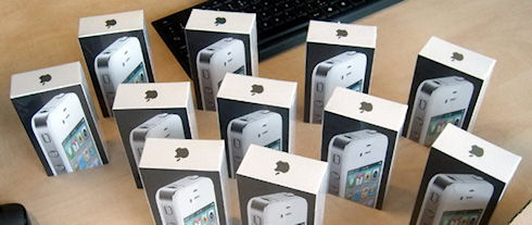 Apple может потерять до 2 млрд долларов при запрете iPhone 4