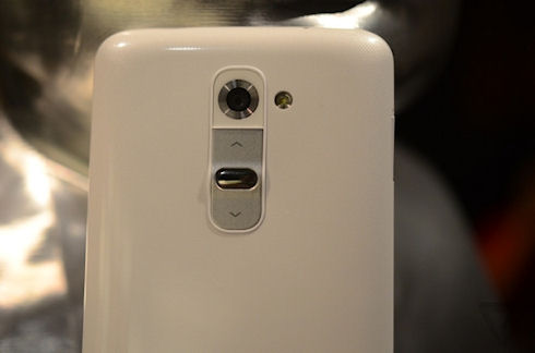LG G2 – новый флагман с диагональю 5,2 дюйма