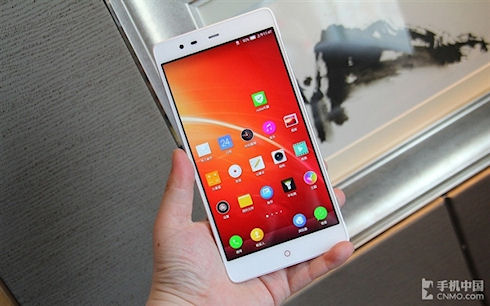 ZTE Nubia X6 – мощный китайский фаблет с дисплеем 6,44 дюйма