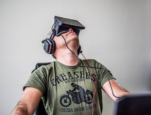 Facebook покупает компанию Oculus за 2 млрд долларов