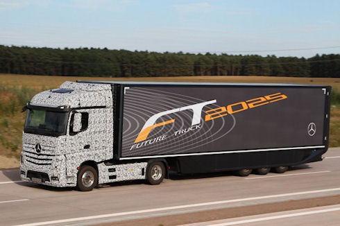 Mercedes запустила программу создания «умных грузовиков» Future Truck 2025