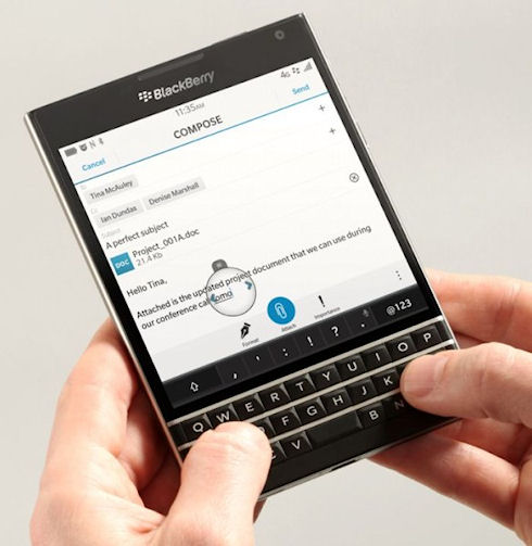 Квадратный BlackBerry Passport будет работать на ОС BlackBerry 10.3