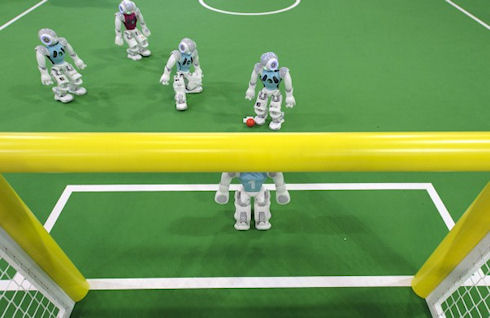 Чемпионат мира по футболу среди роботов RoboCup 2014 выиграла команда из Австралии