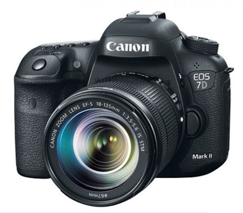 Новая зеркальная камера Canon EOS 7D Mark II