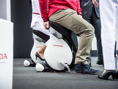 Honda усовершенствовала робо-стул UNI-CUB