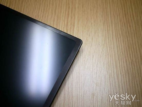 Lenovo создала прототип ультрабука толщиной менее 10 мм