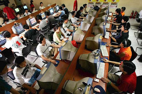 2 млн китайцев работают надзирателями в Интернет