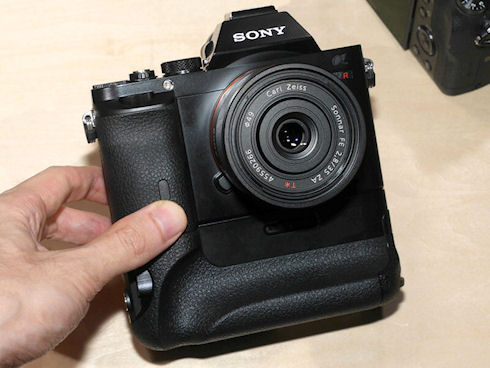Компактные полноформатные беззеркалки от Sony