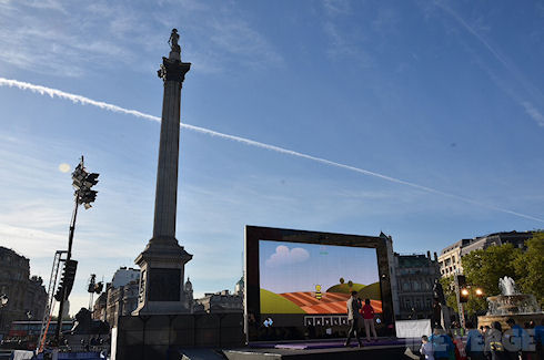 Планшет Surface 2 с 383-дюймовым дисплеем установлен в Лондоне