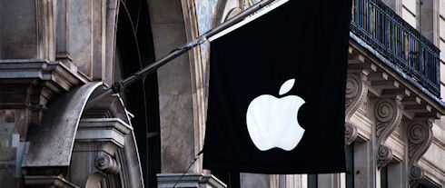 Apple схлестнется с партией Яблоко за одноименный бренд
