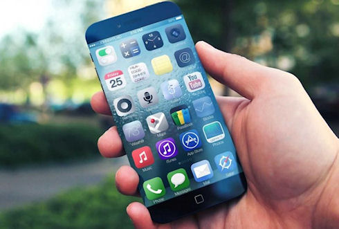 Apple разрабатывает iPhone с 4,9-дюймовым дисплеем