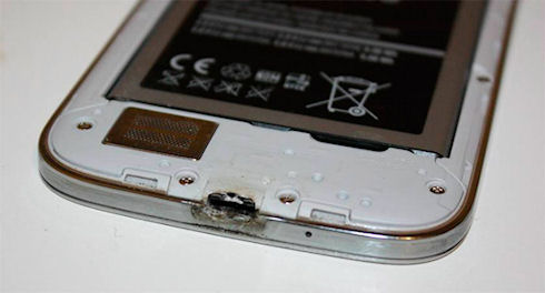 Samsung пыталась скрыть очередной случай воспламенения Galaxy S4