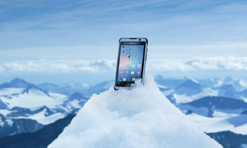 Nautiz X1 – смартфон с армейской защитой