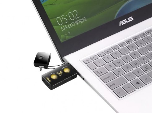 ASUS представила внешнюю звуковую карту в виде «флешки»