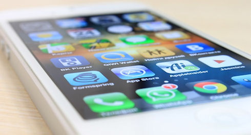 Почему именно iPhone?
