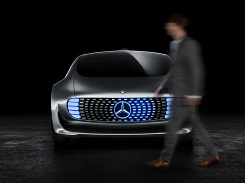 В Mercedes-Benz показали автомобиль будущего (ФОТО)