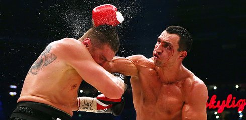 Владимир Кличко сокрушил польского гиганта Ваха